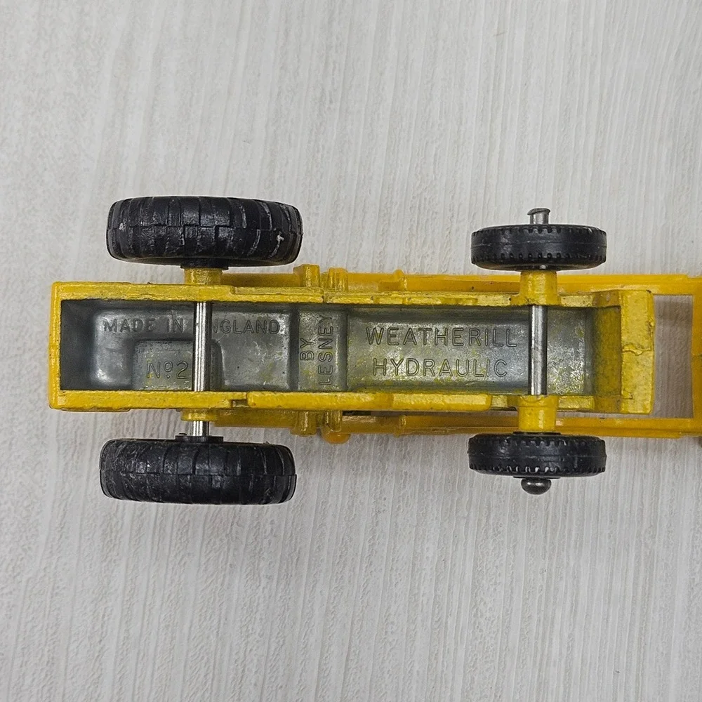 Vintage Lesney Matchbox No 24 Weatherill Hydraulic Excavator Front Loader Yellow